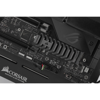 CORSAIR MP600 PRO XT — 1 TB — wypływ PCI-1