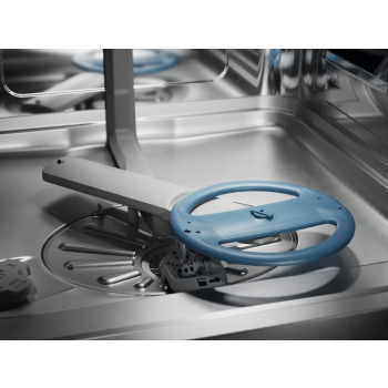 action/33D0j5x430K0c1F7t8k8F9z4D41627r2.jpg