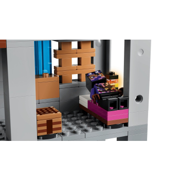 action/H8C2Y1B6i0k0M1B7n799b7J9i427k253.jpg