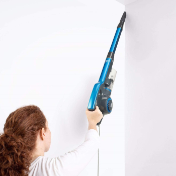 action/I8J6R72050T0B1A637L6x5Z5n3T5A138.jpg