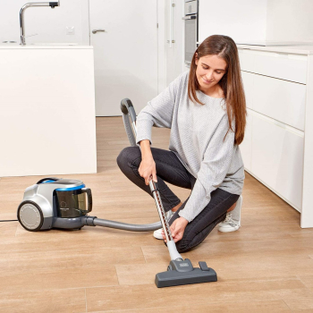 Odkurzacz bezworkowy Black+Decker BXVML700E (700W)-1