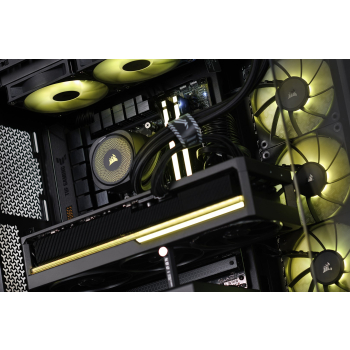 Actina iCUE 7900X/32GB/2TB/RTX5070Ti/850W