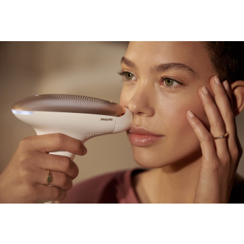 Depilator PHILIPS Lumea Advanced IPL BRI921/00 + Trymer Wbudowany filtr UV
