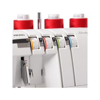 Maszyna do szycia Overlock Husqvarna Huskylock S15