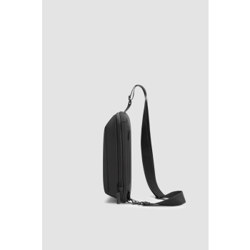 Saszetka XD DESIGN Urban Water Resistant Sling Black P706.2701