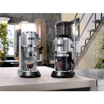 Ekspres kolbowy DeLonghi Dedica Style EC 685.M (1350W; kolor srebrny)
