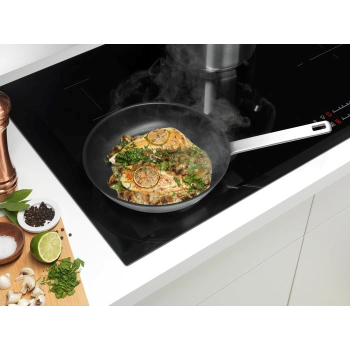 Zestaw garnków ELECTROLUX E3SS